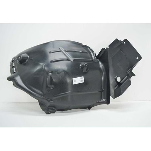 ÇAMURLUK DAVLUMBAZI ÖNÜN ARKASI SAĞ MERCEDES W205