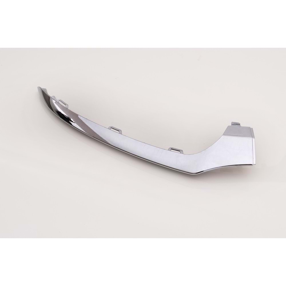 AMG ÖN TAMPON ALT NİKELAJ SAĞ MERCEDES W205